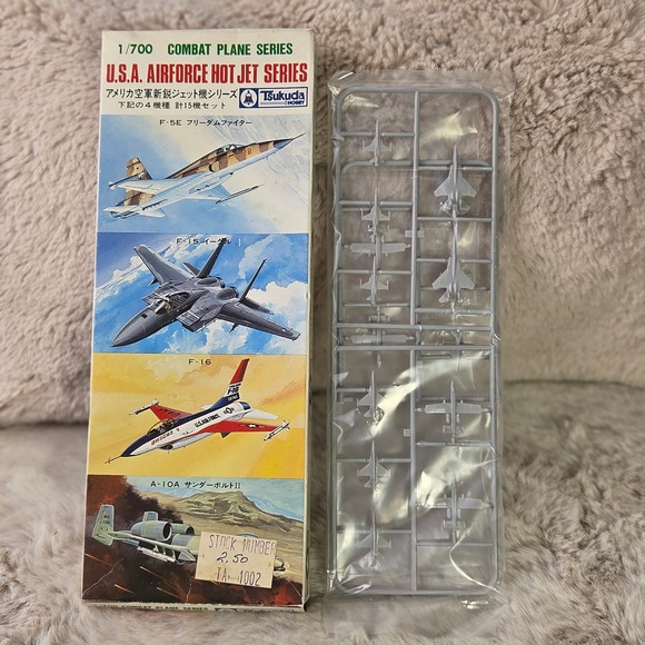 Tsukuda Hobby Other - Tsukuda Hobby‎ 1/700 USAF Hot Jet Series Model Kit CP-100 F-15 F-16 A-10 F-5E